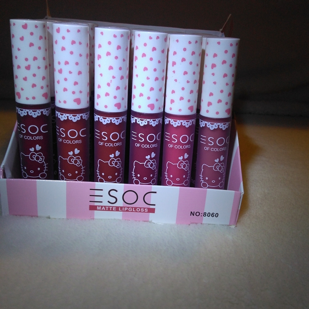 Lipstick - Picture 7 of 8